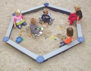 Sandkasse sekskant L270 x B237 cm