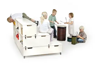 Scenetrapp B200 x D110 x H90 cm