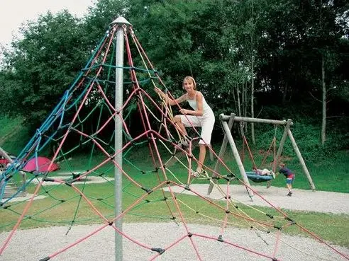 Midi klatrepyramide L620 x B620 x H350 cm 