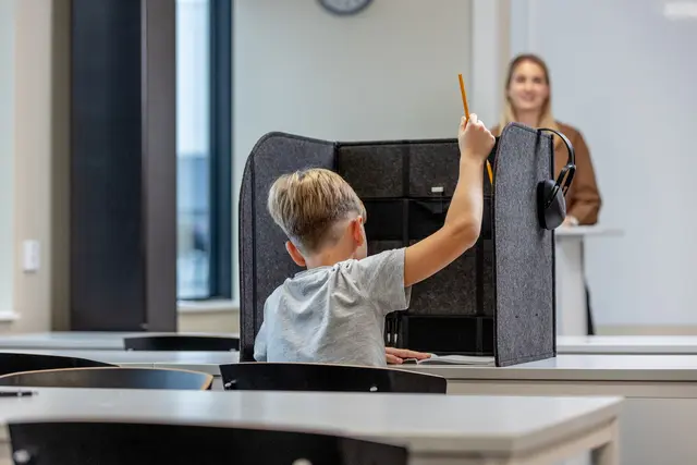 Lyddempende bordskjerm L50 x B50 x H50 cm 