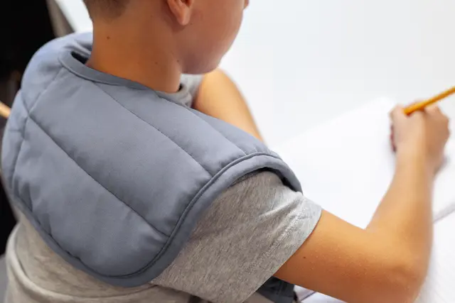 Vektteppe for nakke L31 x B47 cm 