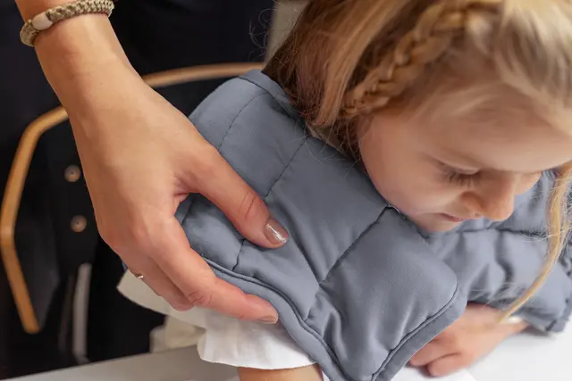 Vektteppe for nakke L31 x B47 cm 