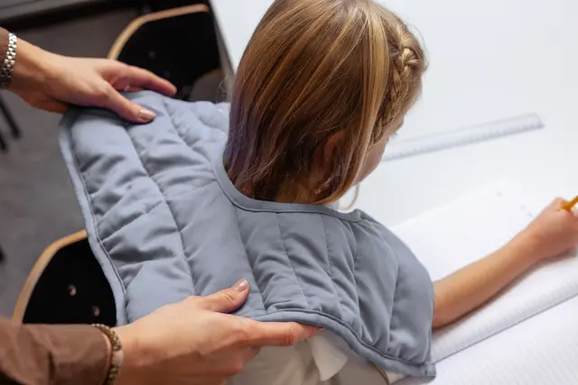 Vektteppe for nakke L31 x B47 cm 