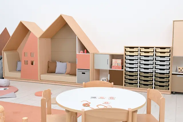 Quadro lesehus lys brun B155 x D60 x H186 cm 