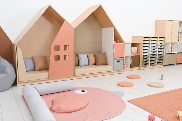 Quadro lesehus lys brun B155 x D60 x H186 cm 