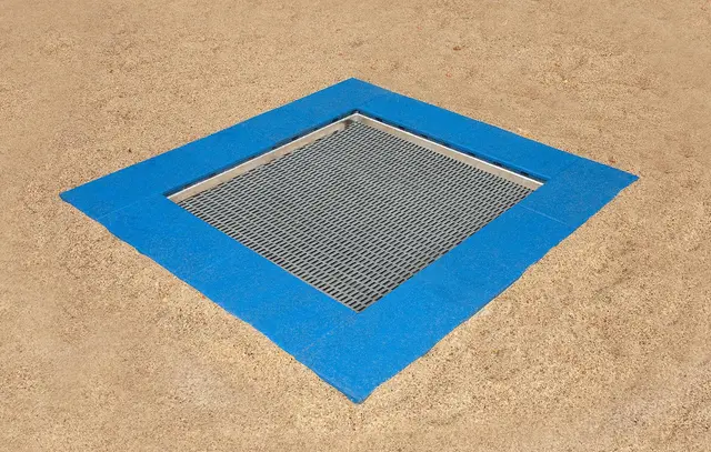 Kvadratisk trampoline S L150 x B150 cm 