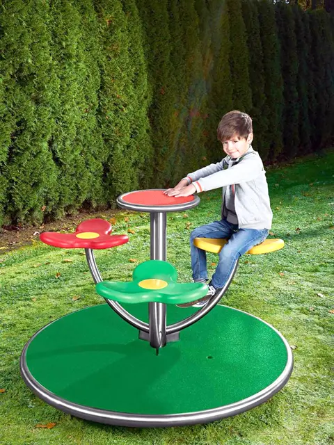 Karusell med stoler Ø132 x 90,5 cm 