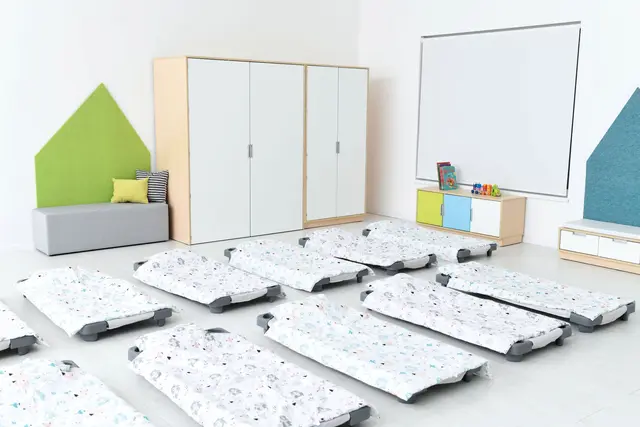 Fix skap for senger bjørk B148 x D70 x H188 cm 