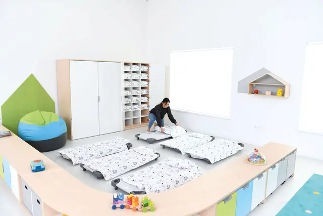 Fix skap for senger bjørk B148 x D70 x H188 cm 