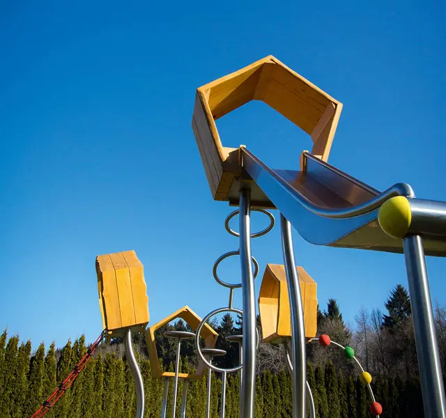 Hexa 3 lekeapparat L499 x B776 x H264 cm 