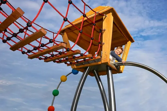 Silva 2 lekeapparat L520 x B485 x H340 cm 