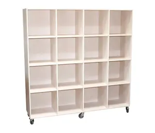 Kubus reol med bakvegg 16 rom Med hjul