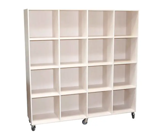 Kubus reol med bakvegg 16 rom Med sokkel 