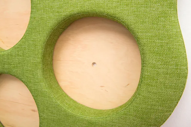 Epletre med 10 sitteputer B127 x D7 x H133 cm 