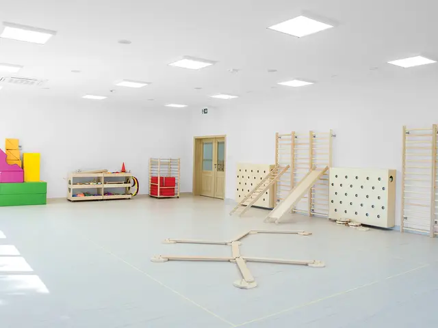 Oppbevaringsvogn for sportsutstyr B90 x D50 x H80 cm 