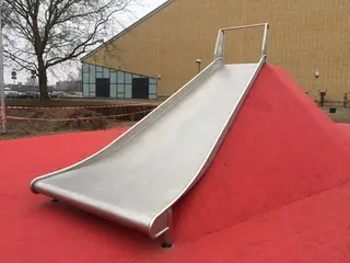 Terrengsklie L800 x B100 x H350 cm