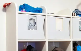 Utfrest bilderamme garderobedør