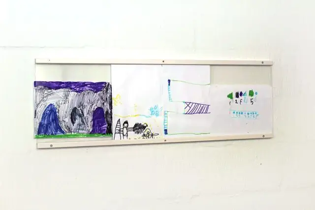 Fotolist med plexiglass B100 x D2 x H30 cm 