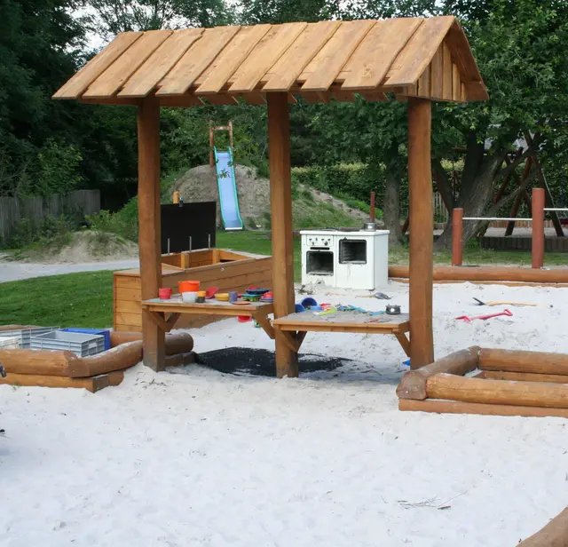 Core markedsbod L240 x B190 x H240 cm 