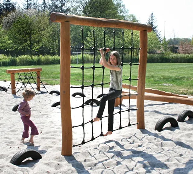 Core klatrenett med robiniastolper B280 x D20 x H210 cm 