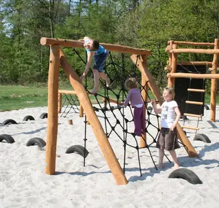 Core robinia spidernett B320 x D238 x H214 cm