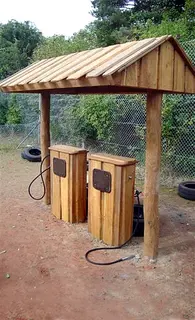 Core robinia bensinstasjon L240 x B190 x H240 cm