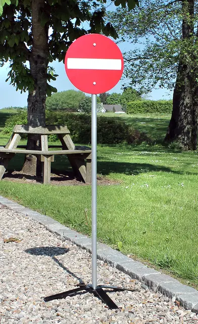 Trafikkskilt innkjøring forbudt 