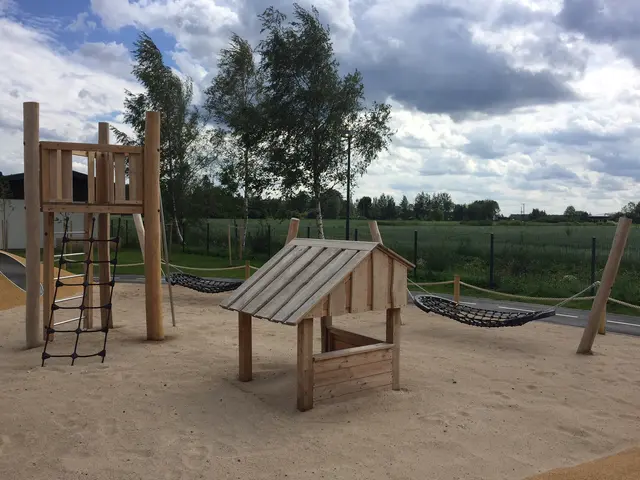 Core idèfix lekehytte L140 x B160 x H150 cm 