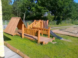 Core lilleputtby i robiniatre