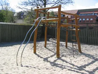 Core klatresystem 5 L590 x B380 x H280 cm