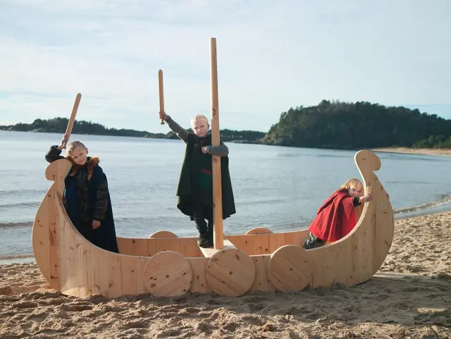 Vikingskip S L300 x B150 x H30/115/210 cm 