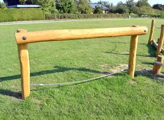 Trigonor Basic balansegang med vange L205 x B30 x H130 cm