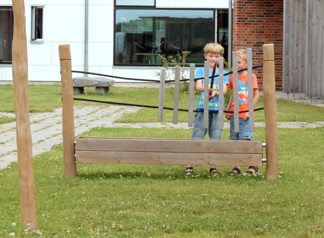 Basic klangstaver i robinia L210 x B36 x H130 cm 