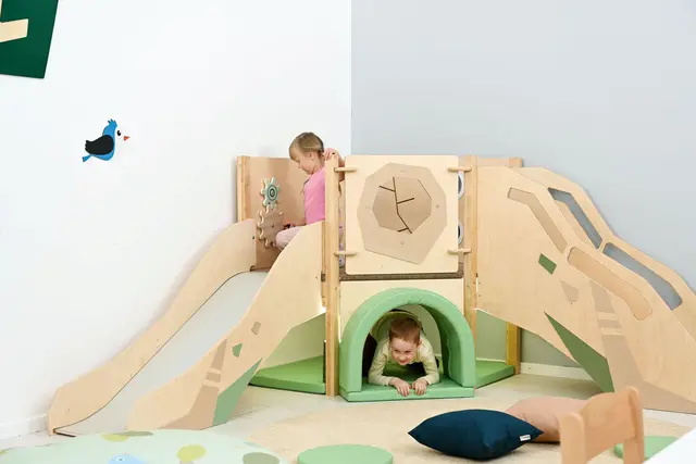 Eventyrskogen lekehjørne B227 x D244 x H119 cm 