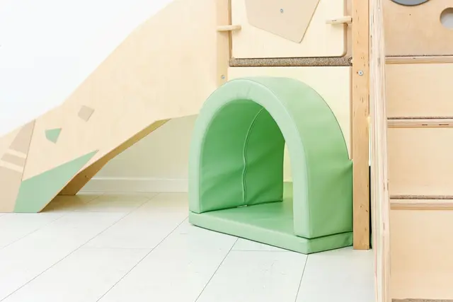 Eventyrskogen lekehjørne B227 x D244 x H119 cm 