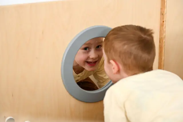 Eventyrskogen lekehjørne B227 x D244 x H119 cm 