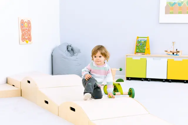 Akustikk lekepodie rampe medium B66 x D66 x H20 cm 