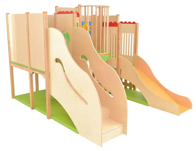 Leo lekekrok B225 x D273 x H183 cm 