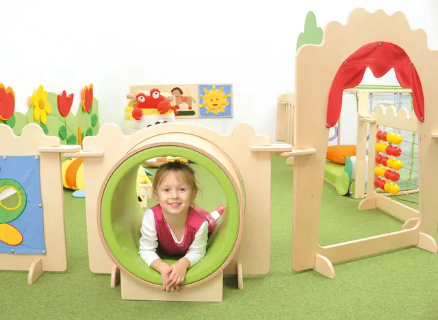 Babyhjørnet tunnel B87 x D51 x H62 cm 