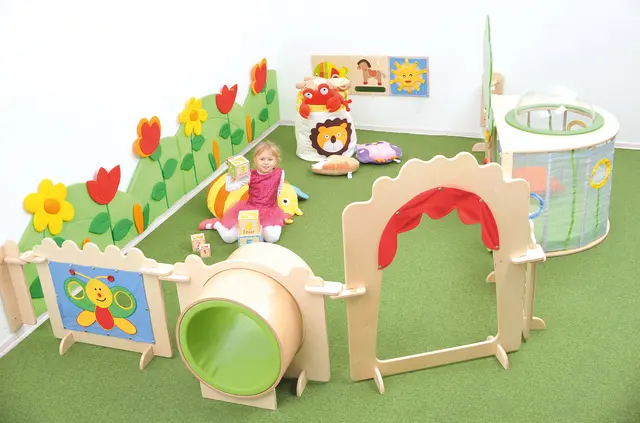 Babyhjørnet tunnel B87 x D51 x H62 cm 