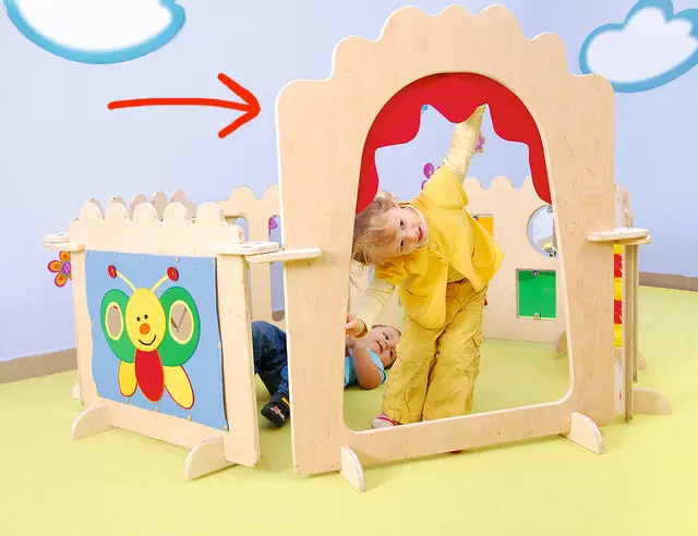 Babyhjørnet åpning B100 x D24 x H106 cm 