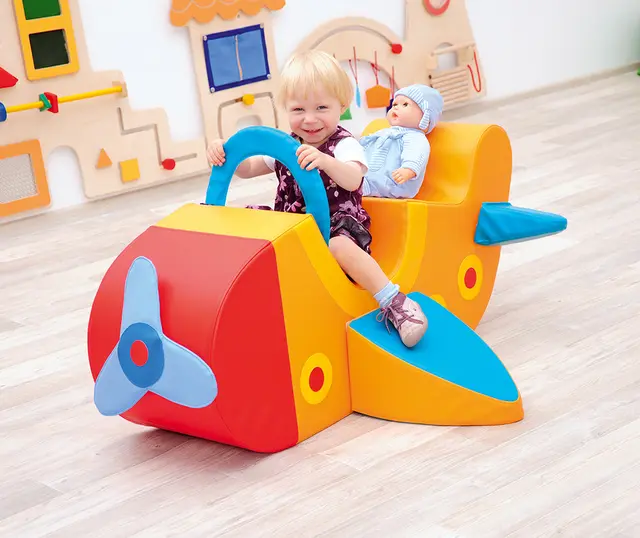 Fly i skum B104 x D104 x H48 cm 