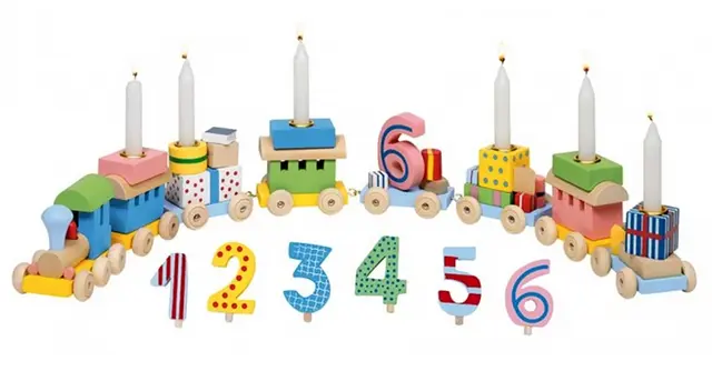 Bursdagstog Lokmotiv med 7 vogner 