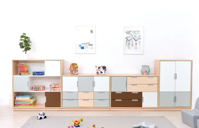 Quadro L asymmetrisk reol B117 x D42 x H125  cm 