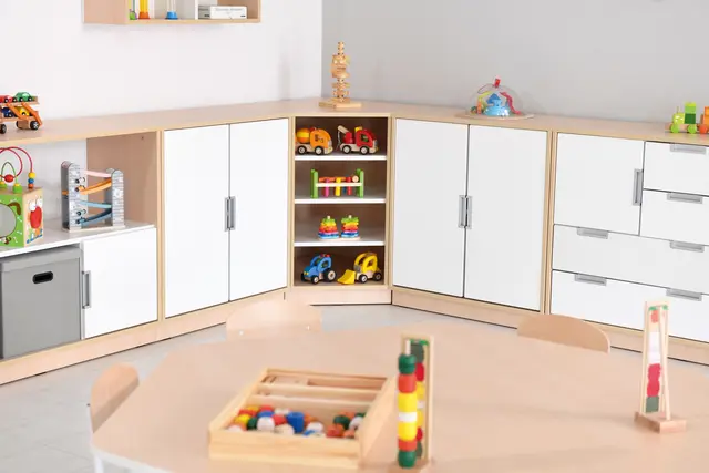 Quadro M reol hjørneseksjon B42 x D72 x H87 cm 