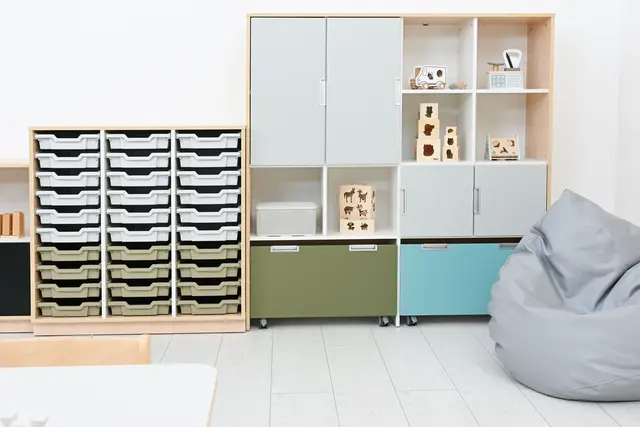 Quadro multifunksjonsskap B155 x D42 x H162 cm 