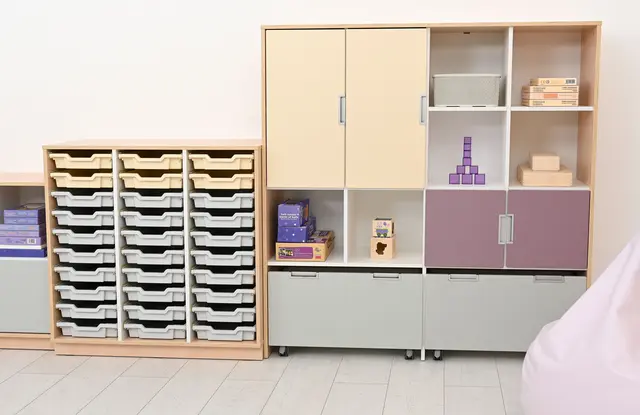 Quadro multifunksjonsskap B155 x D42 x H162 cm 