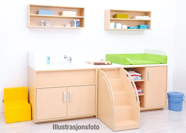 Oda vegghylle B66 x D22 x H40 cm 