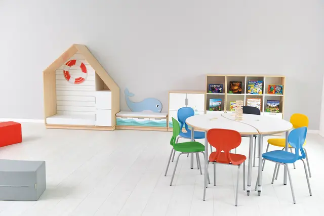 Colores stol junior blå Sittehøyde H34 cm 