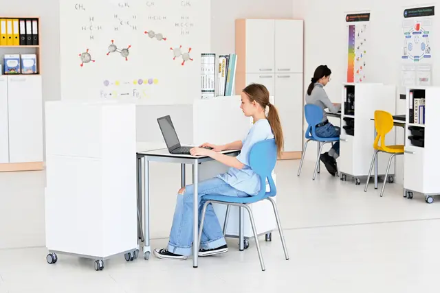 Colores stol blå Sittehøyde H46 cm 